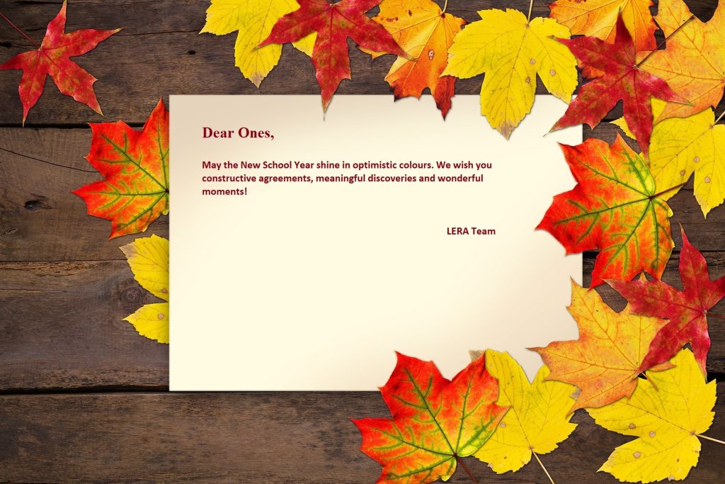 greetng_fall-2690771_1920 -1